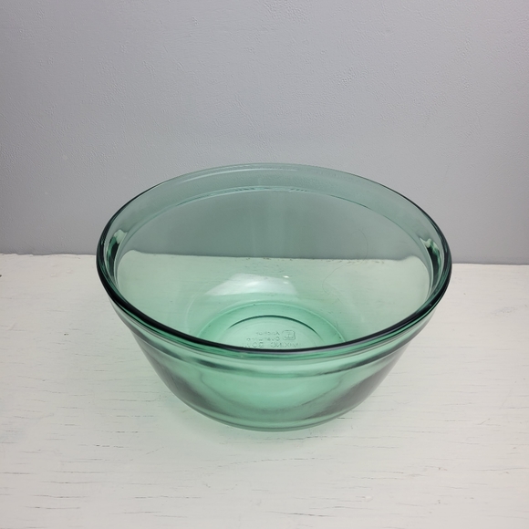 Anchor Ovenware Mixing Bowl Green Clear 2.5 Qt - Picture 2 of 13